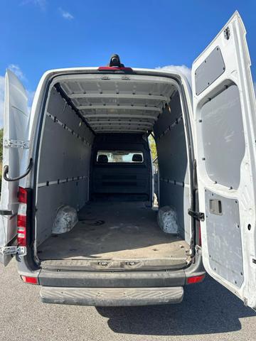 2018 Mercedes-Benz Sprinter Cargo Van Base photo 11