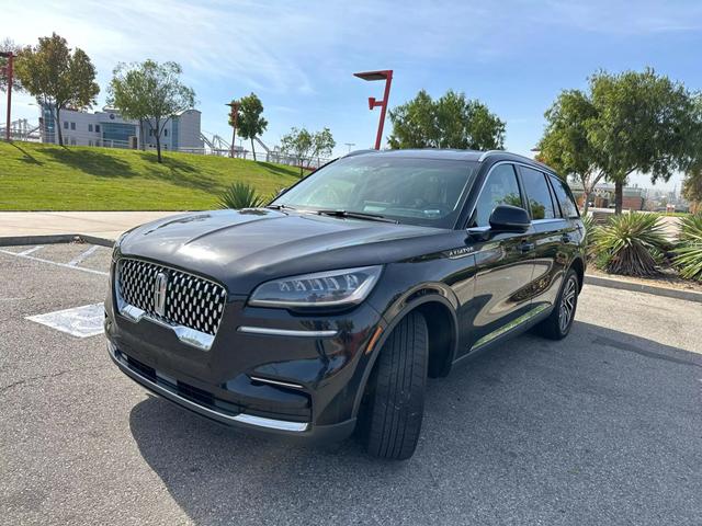 2022 Lincoln Aviator Base photo 2