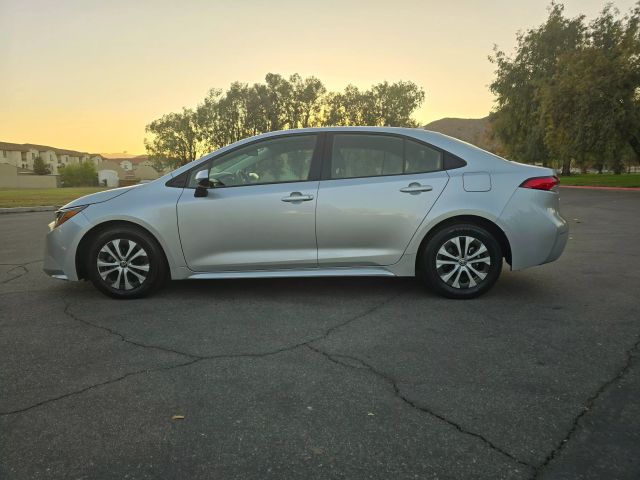 2022 Toyota Corolla Hybrid - Image 5