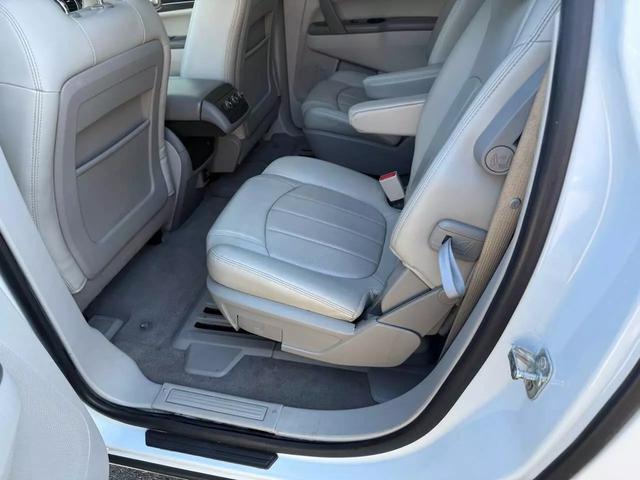 2017 Buick Enclave Leather photo 16