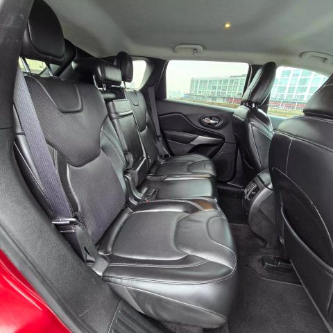 2019 Jeep Cherokee Limited Sport Utility 4d - Image 16