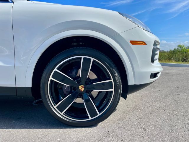2019 Porsche Cayenne - Image 9