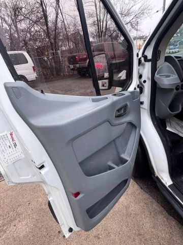 2015 Ford Transit Cab & Chassis 350 Hd Cab & Chassis 2d - Image 11