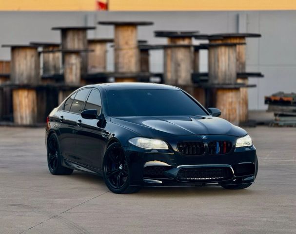 2015 Bmw M5 - Image 2