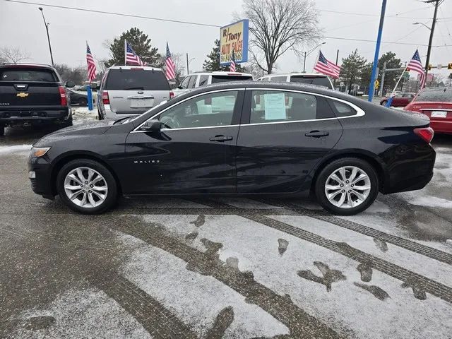 2019 Chevrolet Malibu - Image 3
