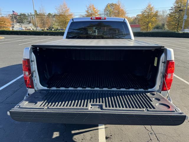 2011 Chevrolet Silverado 1500 LT photo 9