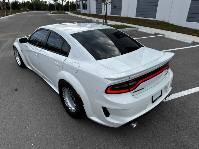 2021 Dodge Charger - Image 5