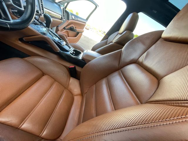 2017 Porsche Cayenne - Image 79