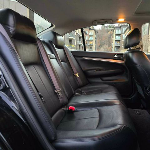 2013 Infiniti G37x Sedan 4d - Image 13