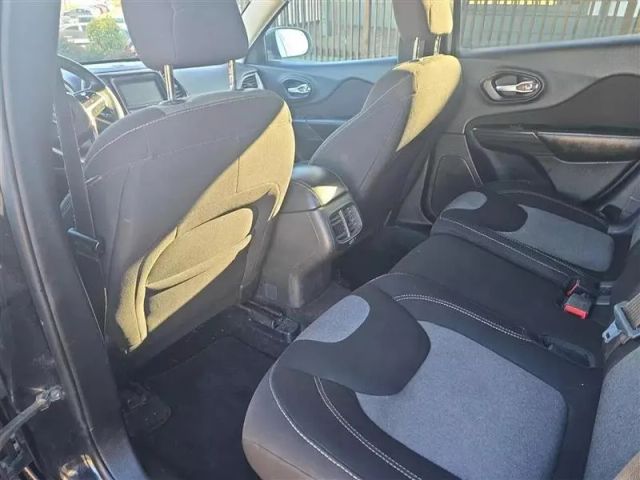 2016 Jeep Cherokee - Image 20