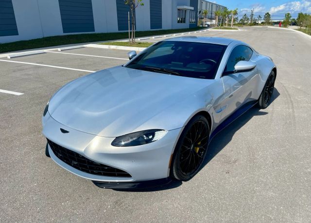 2023 Aston Martin Vantage - Image 40