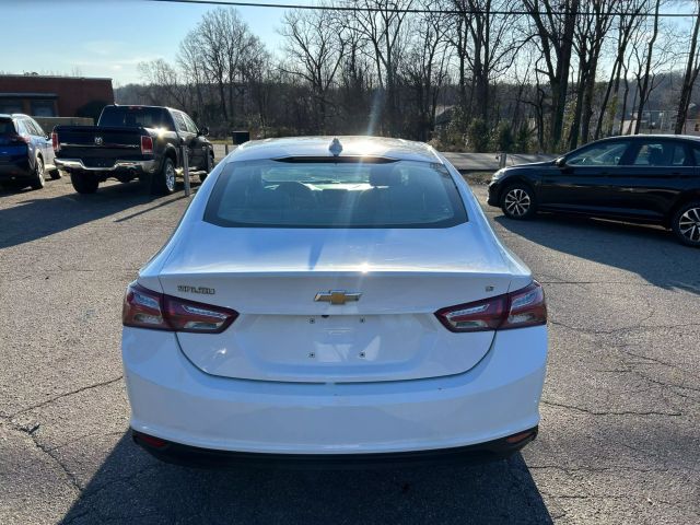 2021 Chevrolet Malibu - Image 5