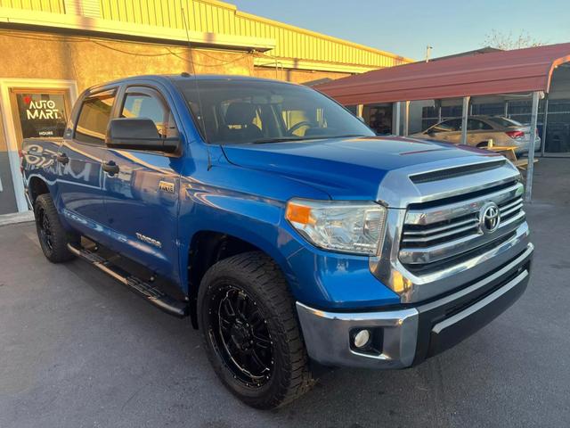 2016 Toyota Tundra SR5 photo 2