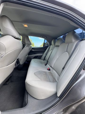 2018 Toyota Camry - Image 22