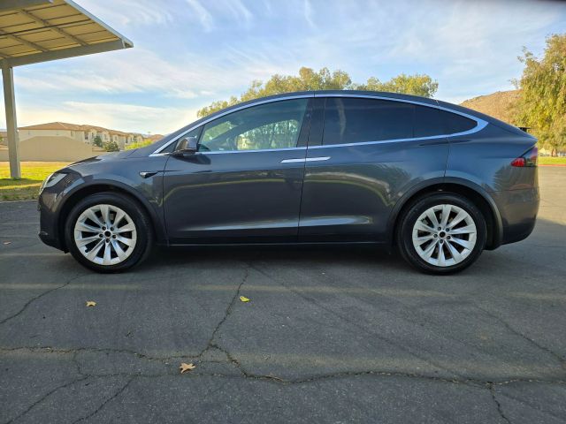 2019 Tesla Model X - Image 5