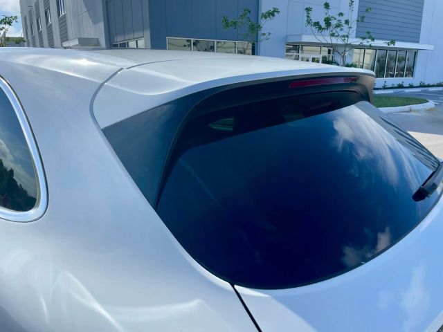 2019 Porsche Cayenne - Image 54