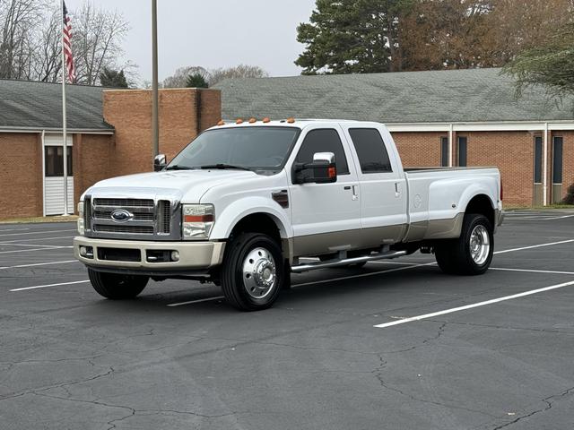 Ford F-450 Super Duty's photo