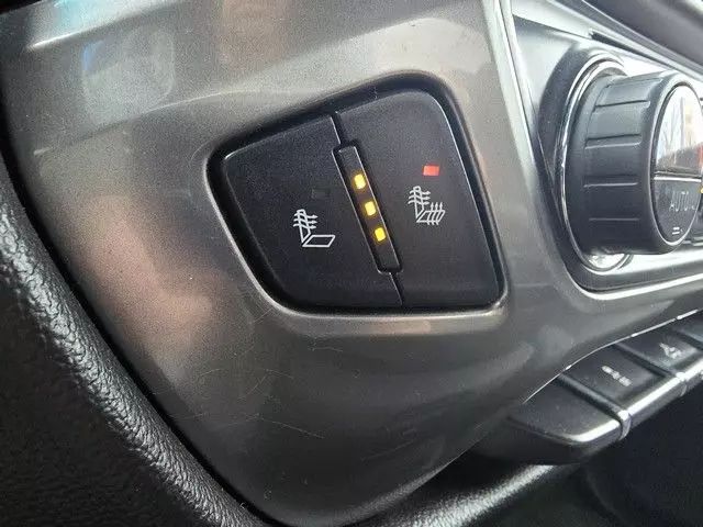 2018 Chevrolet Silverado 1500 Double Cab - Image 12