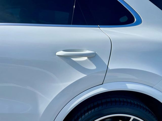2019 Porsche Cayenne - Image 34