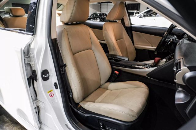 2018 Lexus Is Is 300 Sedan 4d - Image 40