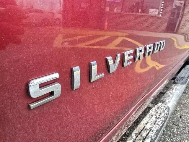 2018 Chevrolet Silverado 1500 Double Cab - Image 5