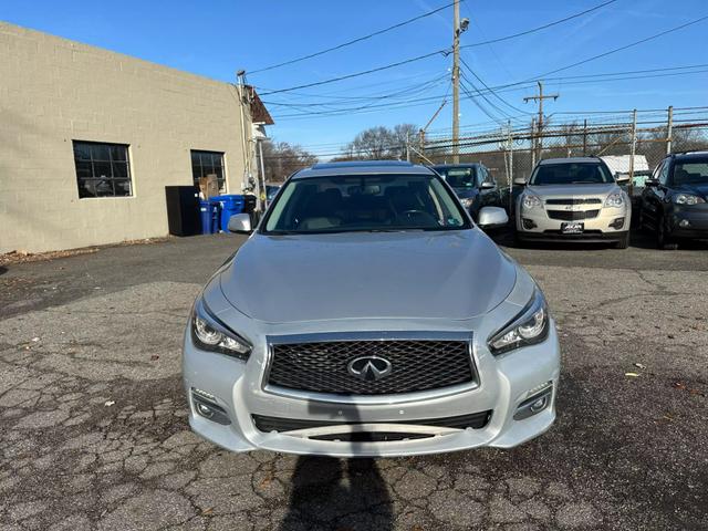 2015 INFINITI Q50 Premium photo 2