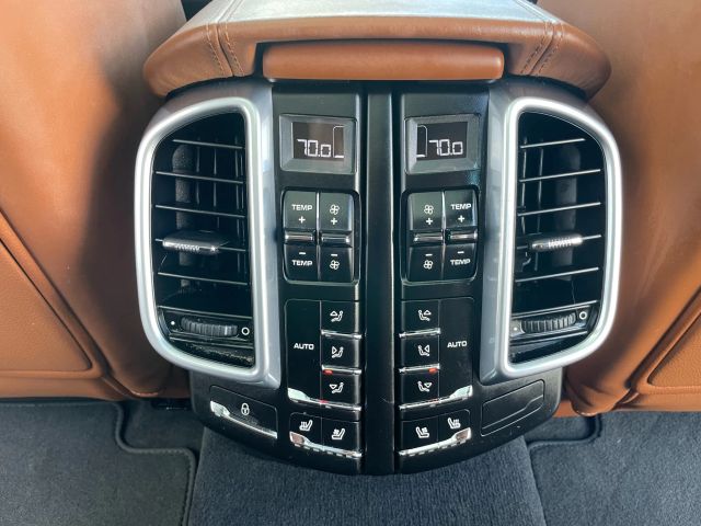 2017 Porsche Cayenne - Image 124