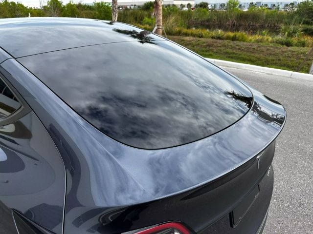 2024 Tesla Model Y - Image 12