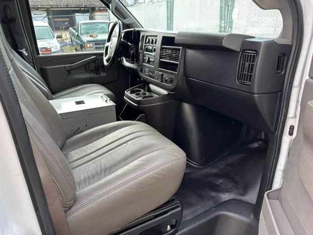 2017 Chevrolet Express 3500 Cargo - Image 10