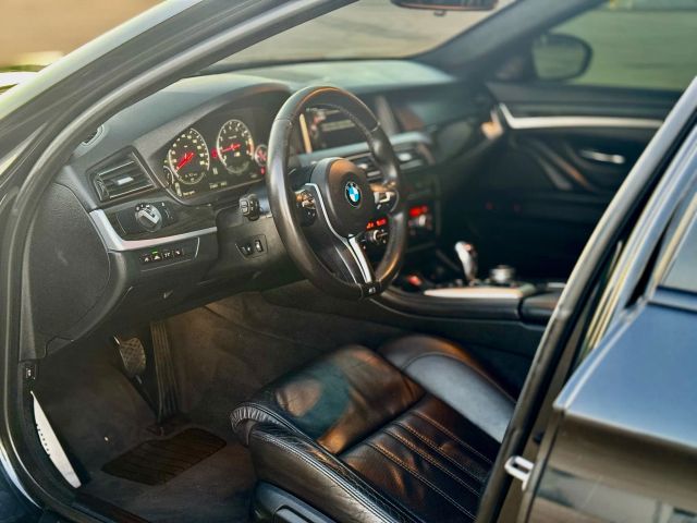 2015 Bmw M5 - Image 25