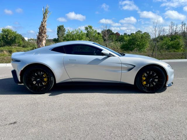 2023 Aston Martin Vantage - Image 7