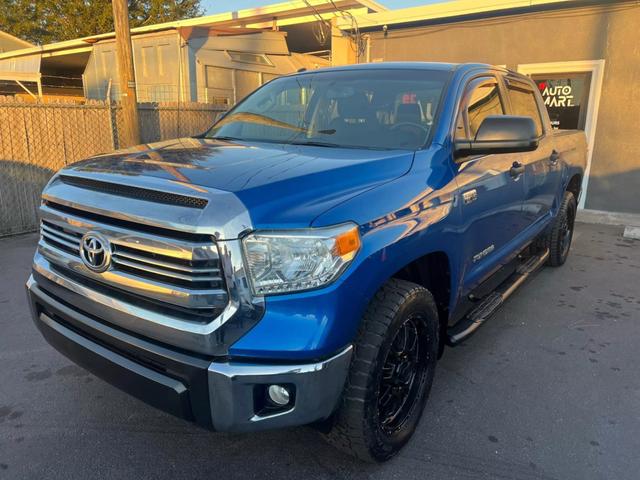 Toyota Tundra's photo