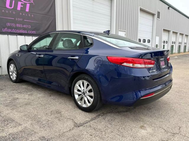 2016 Kia Optima - Image 13