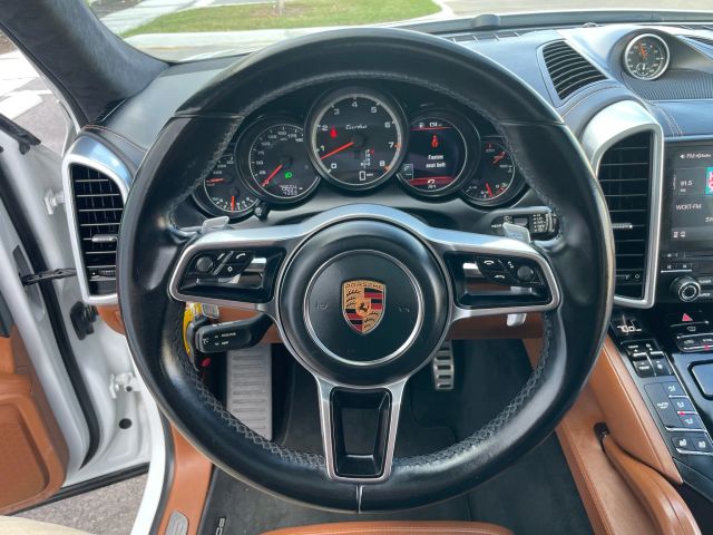 2017 Porsche Cayenne - Image 85
