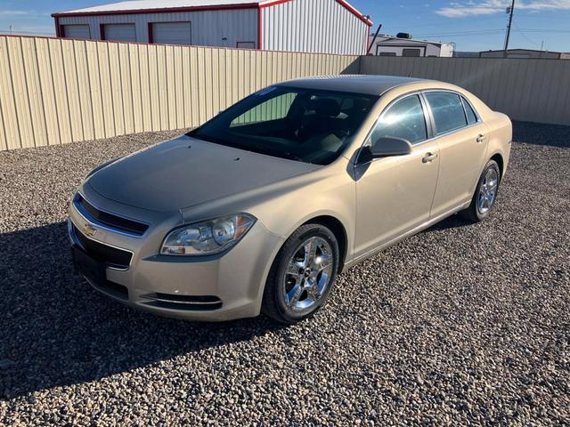 2010 Chevrolet Malibu 1LT photo 3