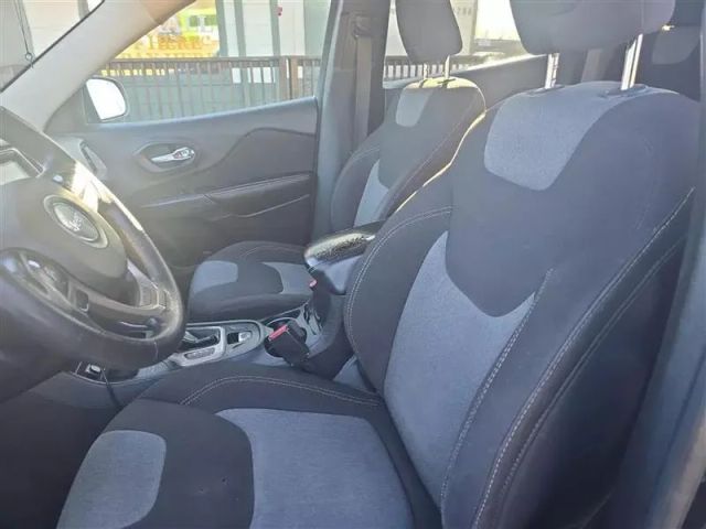 2016 Jeep Cherokee - Image 12