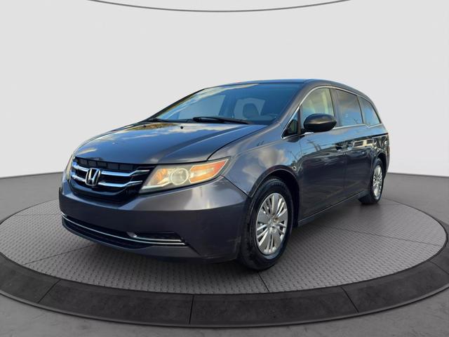 2016 Honda Odyssey LX photo 3