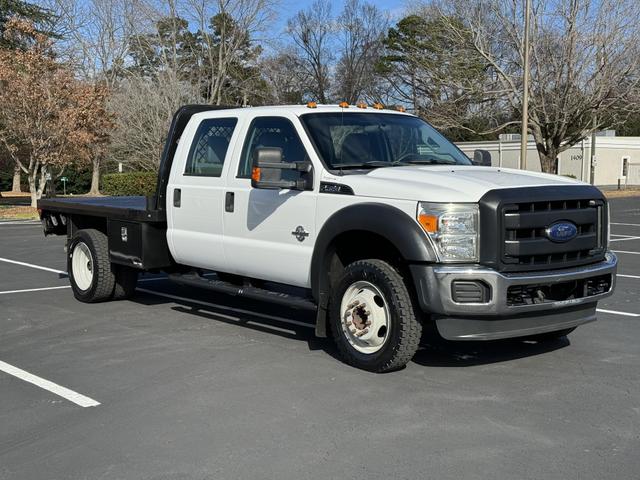 2013 Ford F-450 Super Duty Chassis Cab null photo 4