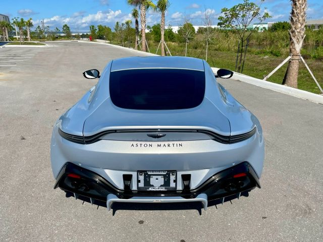 2023 Aston Martin Vantage - Image 21