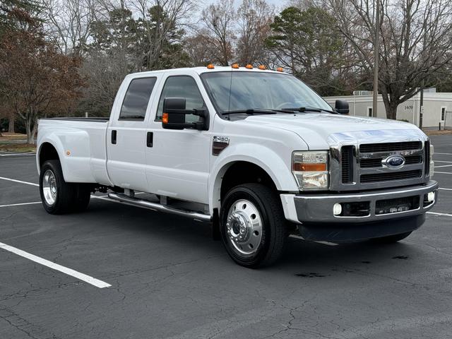 2008 Ford F-450 Super Duty Lariat photo 4