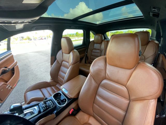 2017 Porsche Cayenne - Image 80