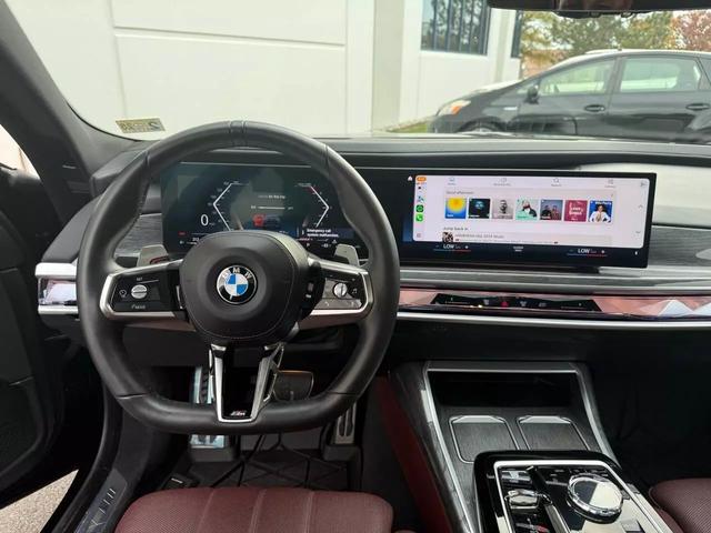 2023 BMW 7 Series 760i photo 13