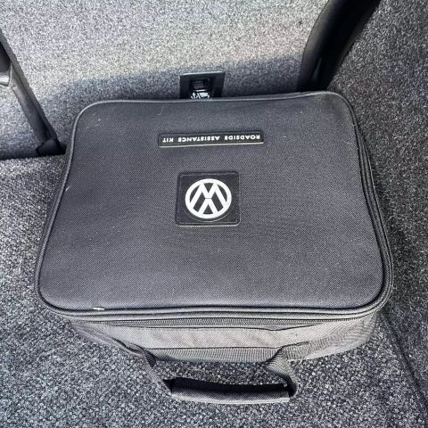 2017 Volkswagen Tiguan 2.0t Wolfsburg Edition 4motion Sport Utility 4d - Image 32