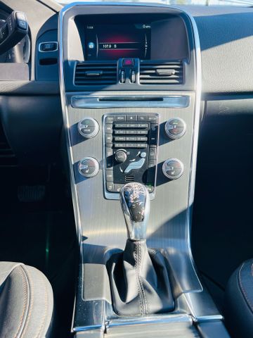 2016 Volvo Xc60 - Image 25