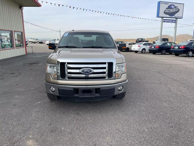 2011 Ford F-150 XLT photo 8