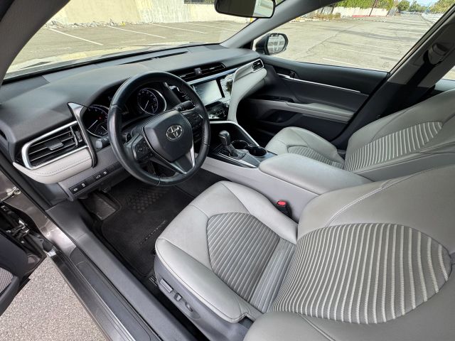 2018 Toyota Camry - Image 15