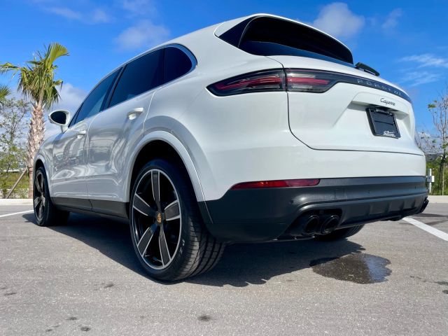 2019 Porsche Cayenne - Image 25