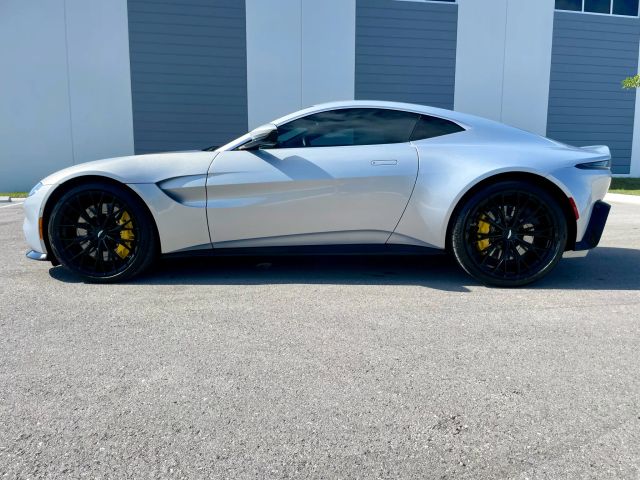 2023 Aston Martin Vantage - Image 30