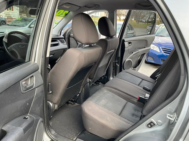 2010 Kia Sportage - Image 11