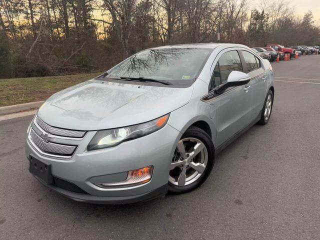 2013 Chevrolet Volt Base photo 2